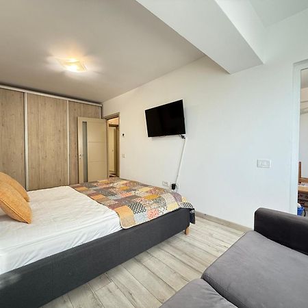 Smart Stay Studio With Free Parking Iasi Exterior photo
