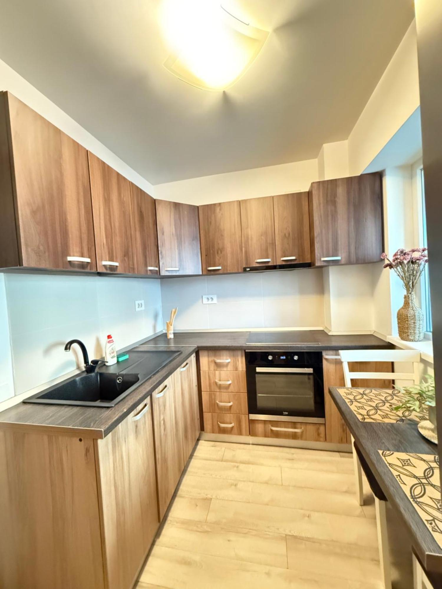 Smart Stay Studio With Free Parking Iasi Exterior photo